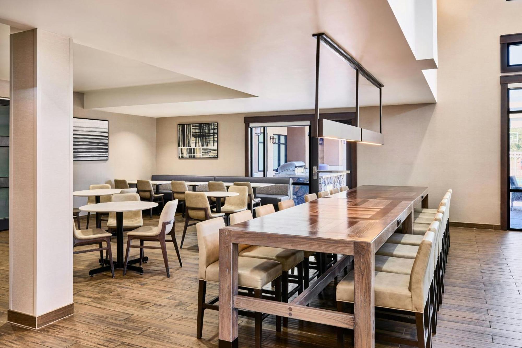 Residence Inn By Marriott Phoenix Гилбърт Екстериор снимка